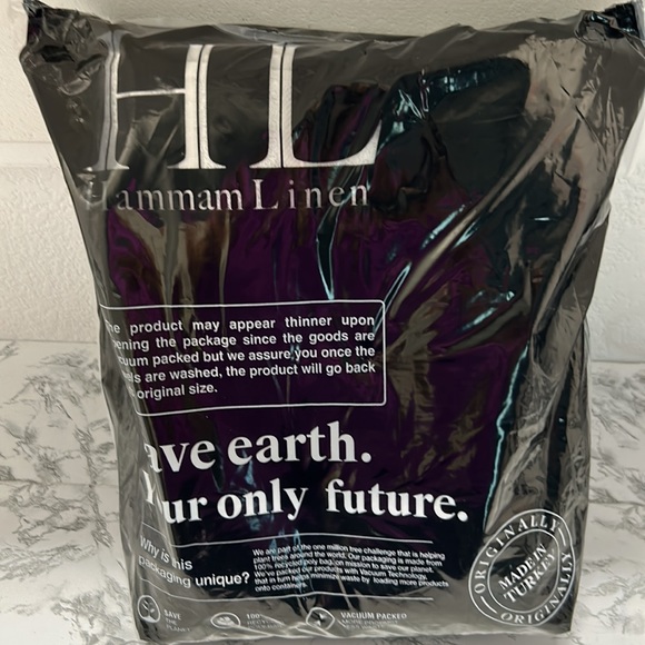 Hammam Linen White Towel Set - Picture 4 of 4